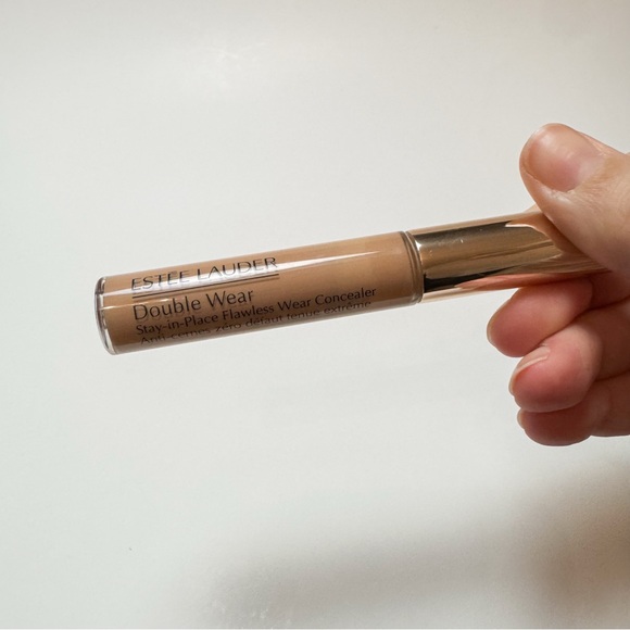 Estée Lauder Double Wear Concealer 3C Medium Cool - Picture 4 of 5
